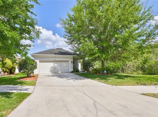10405 Avelar Ridge Dr, Riverview, FL 33578
