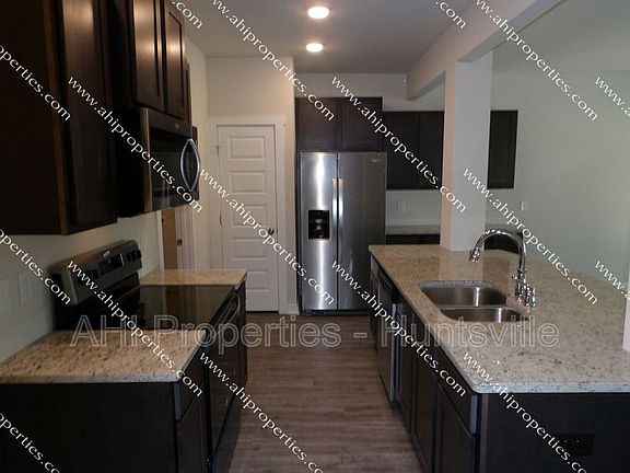 2nd image of 3216 Northfield Ln SW