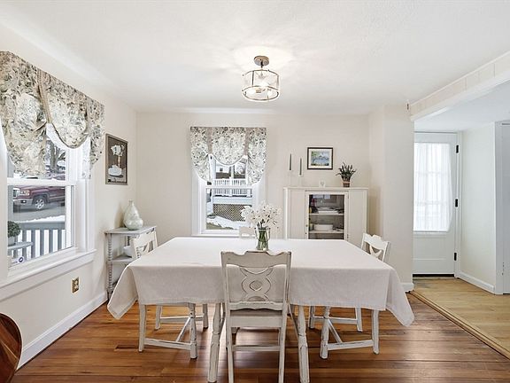 4th image of 137 Hampton Cir