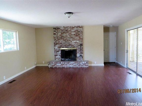 3rd image of 203 Hollywood Ave