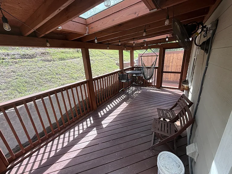 204 Sentinel Dr — Photo 17
