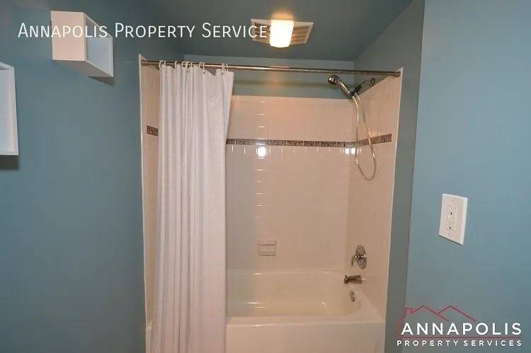 1066 Broadview Dr — Photo 25