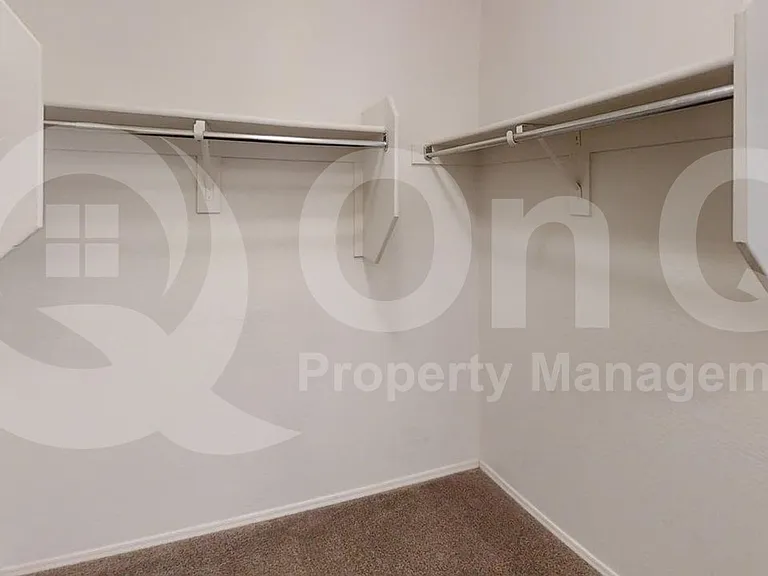 1015 W Spur Dr — Photo 16