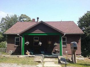 719 Riverview Ave, Coraopolis, PA