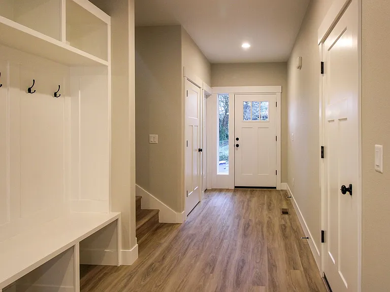 3221 & 3223 Pheasant Ave SE — Photo 3