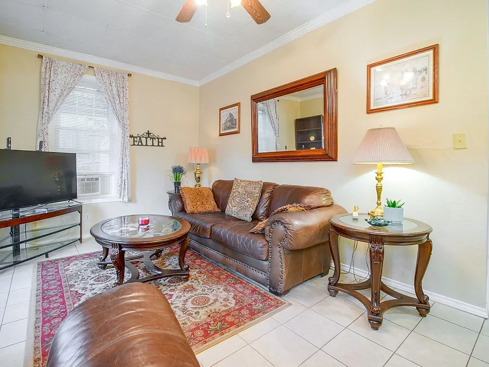 3414 N L St #ID1608044P