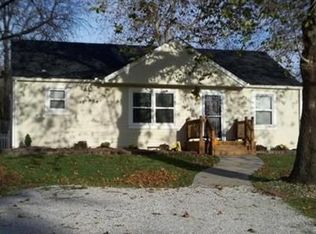 2240 NE Gaddy Rd, Kansas City, MO 64118