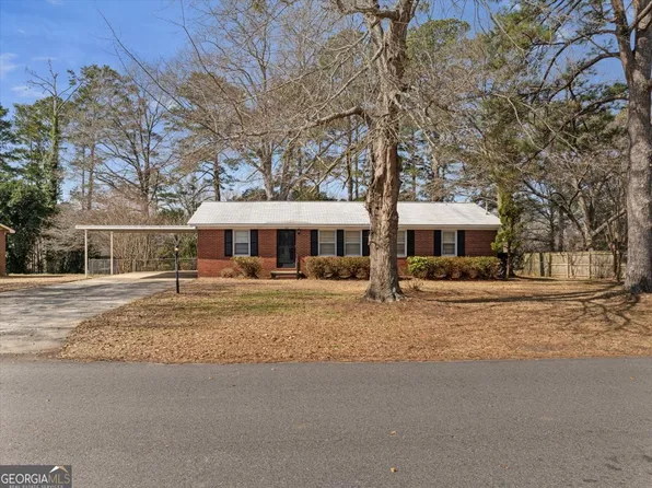 203 Fleming Dr, Bonaire, GA 31005