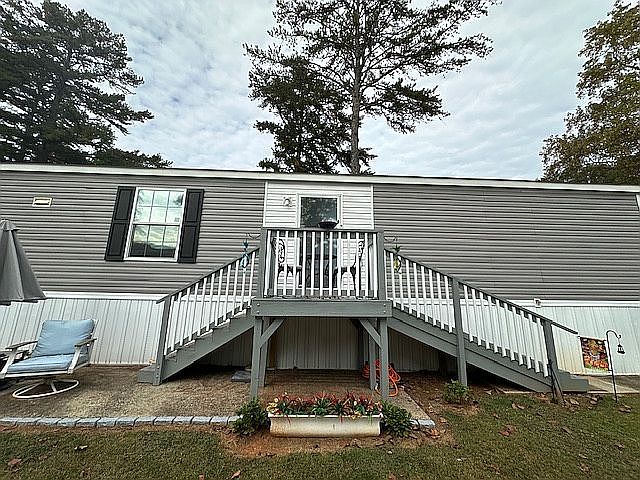1st image of 233 Long Leaf Dr