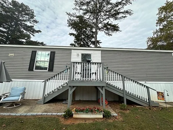 233 Long Leaf Dr, Belmont, NC 28012