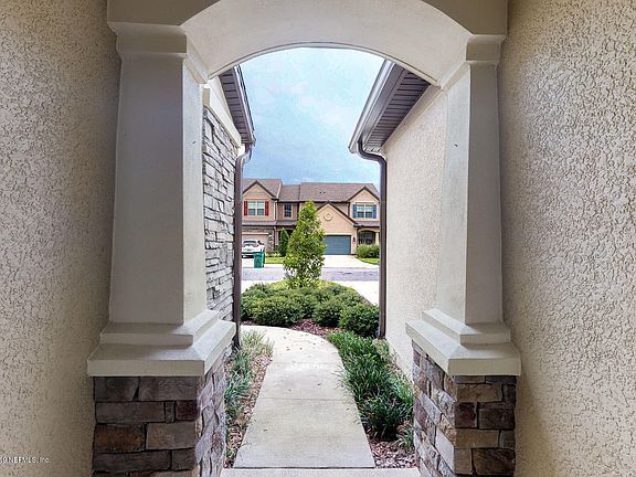 4th image of 7018 Peppercorn Ct
