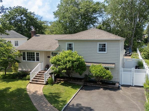 109 Jefferson Rd