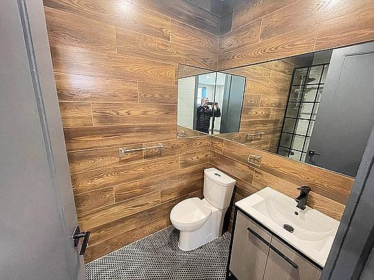 2nd image of 304 Sumpter St #1A