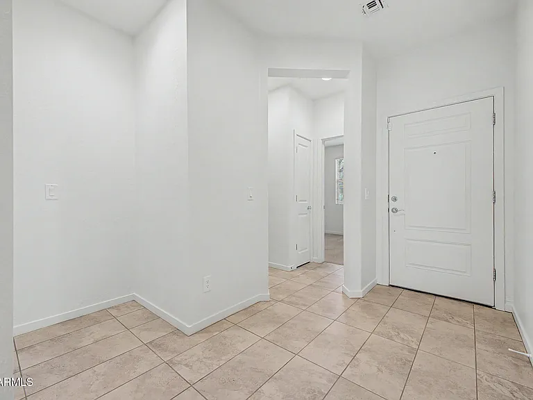 21415 W Holly St — Photo 7