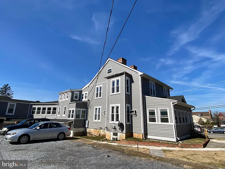 202 S Samuel St #103 — Photo 1