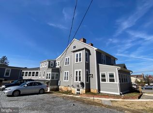 202 S Samuel St #103, Charles Town, WV 25414