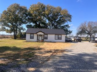 20285 S 95th St E, Webbers Falls, OK 74470