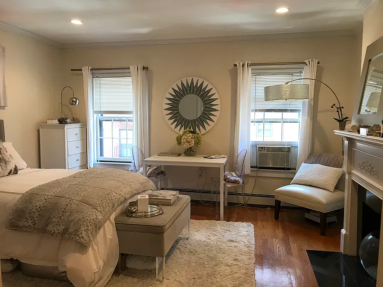 44 Irving St #2 — Photo 7
