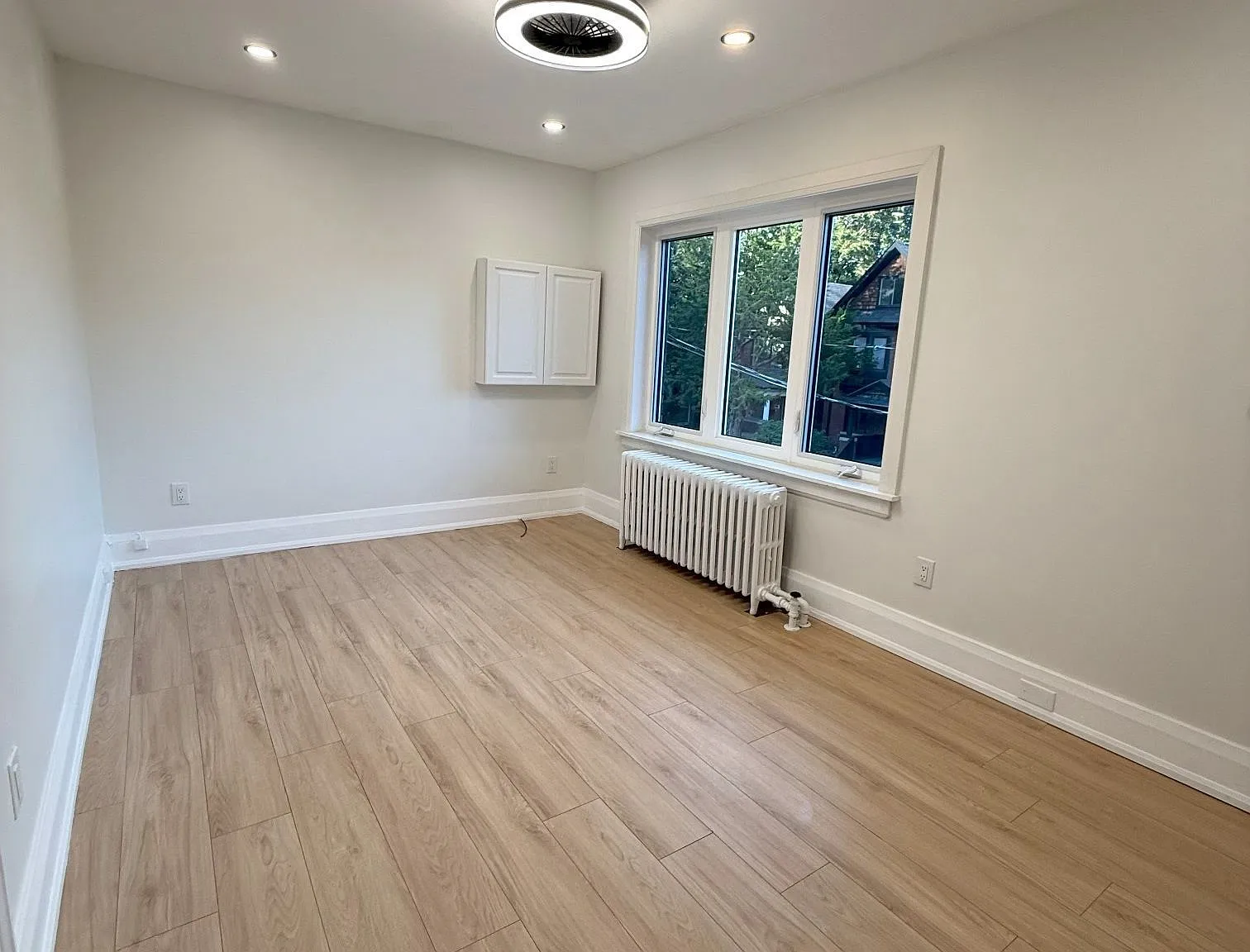1 bed, $2,300 — Photo 4