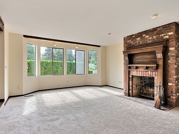4th image of 7802 89th Ave SW