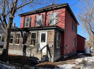 36 Osborne St, Fairfield, ME 04937