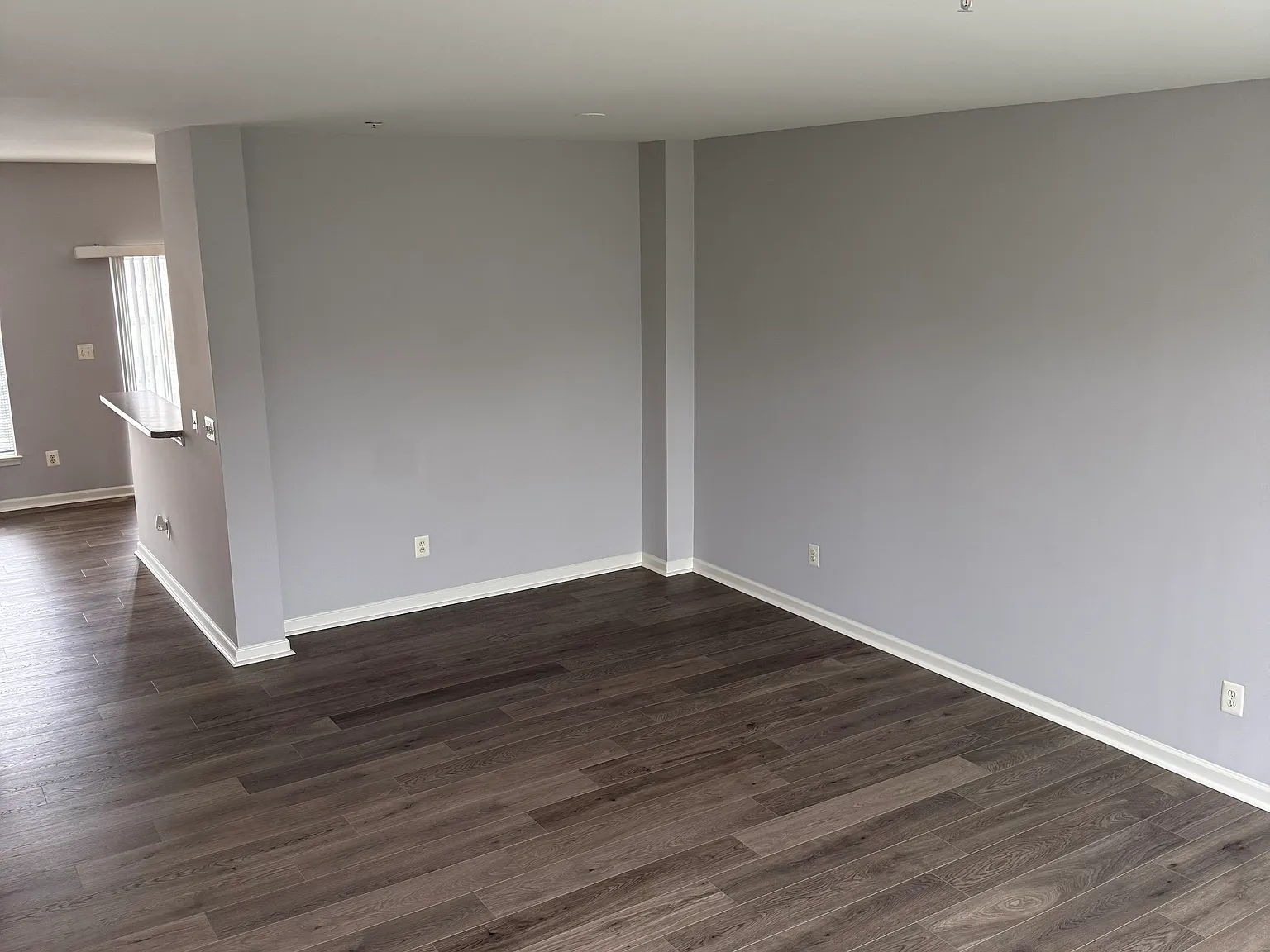 3 bed, 2.5 bath, 1638 sqft, $3,200 — Photo 3