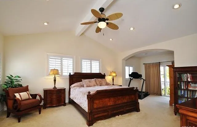 2310 Voorhees Ave #B — Photo 13