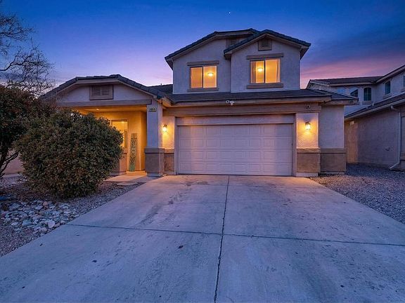 3rd image of 1464 Peppoli Loop SE