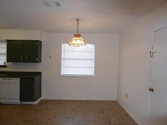 5th image of 2036 Longwood Dr