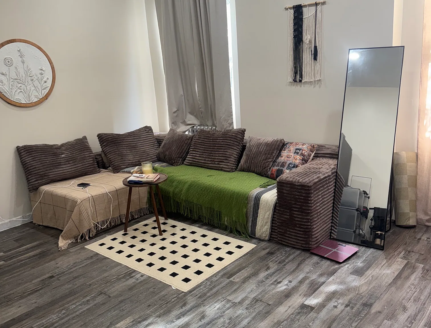 1 bed, 550 sqft, $1,725 — Photo 2