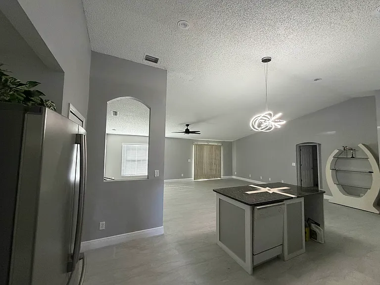 1743 Laramie Cir — Photo 4