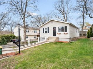 119 Mason Ave, Cranston, RI 02910