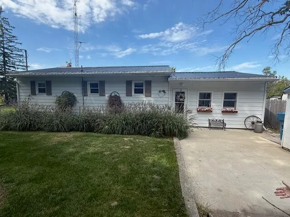 5422 Ridge Dr, Reading, MI 49274