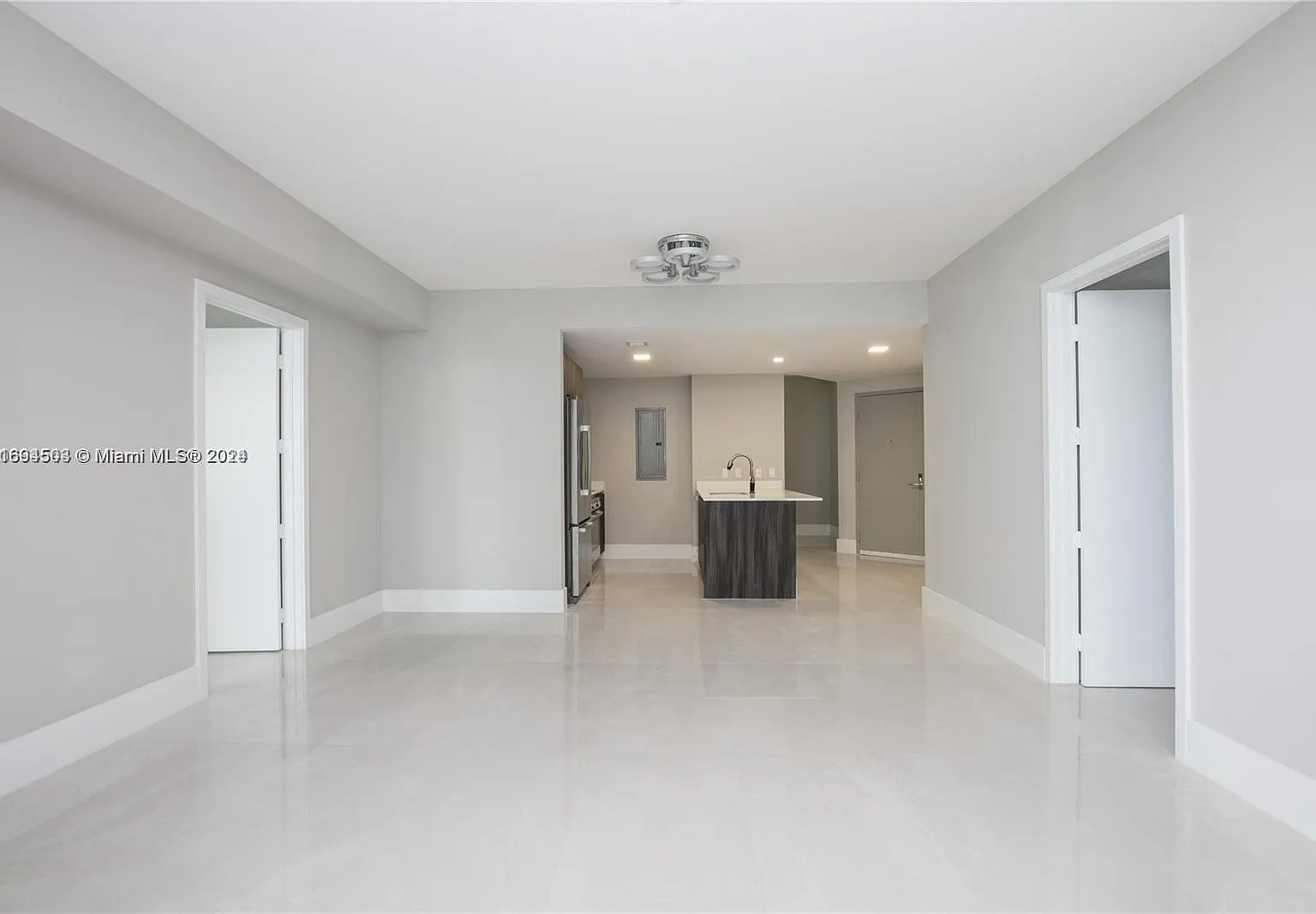 2 bed, 1205 sqft, $5,950 — Photo 3