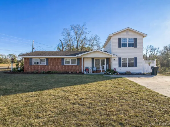 121 Charles St, Ozark, AL 36360