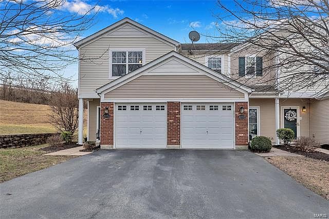 1st image of 4857 Heritage Heights Cir