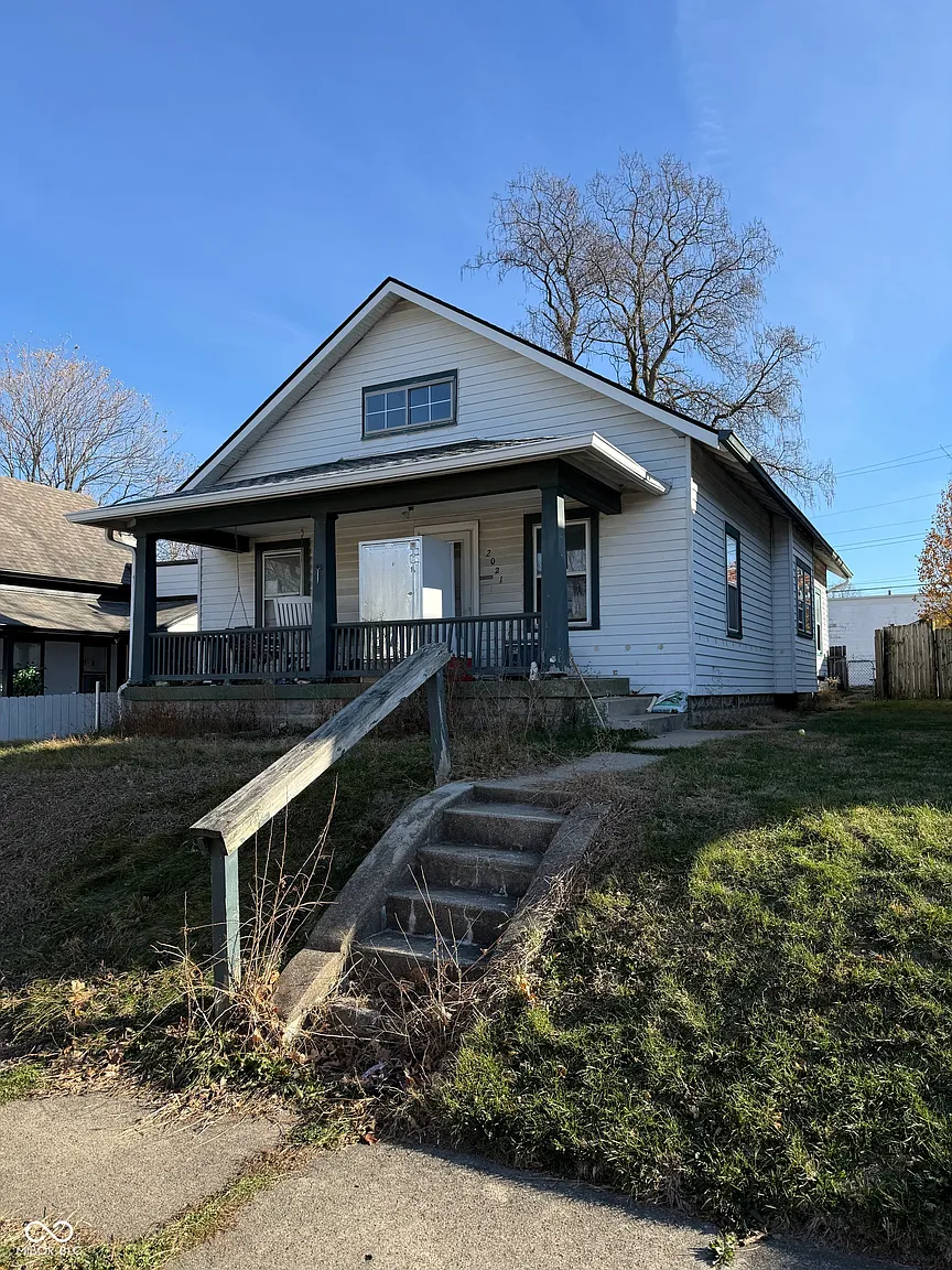 2021 Barth Ave photo 1