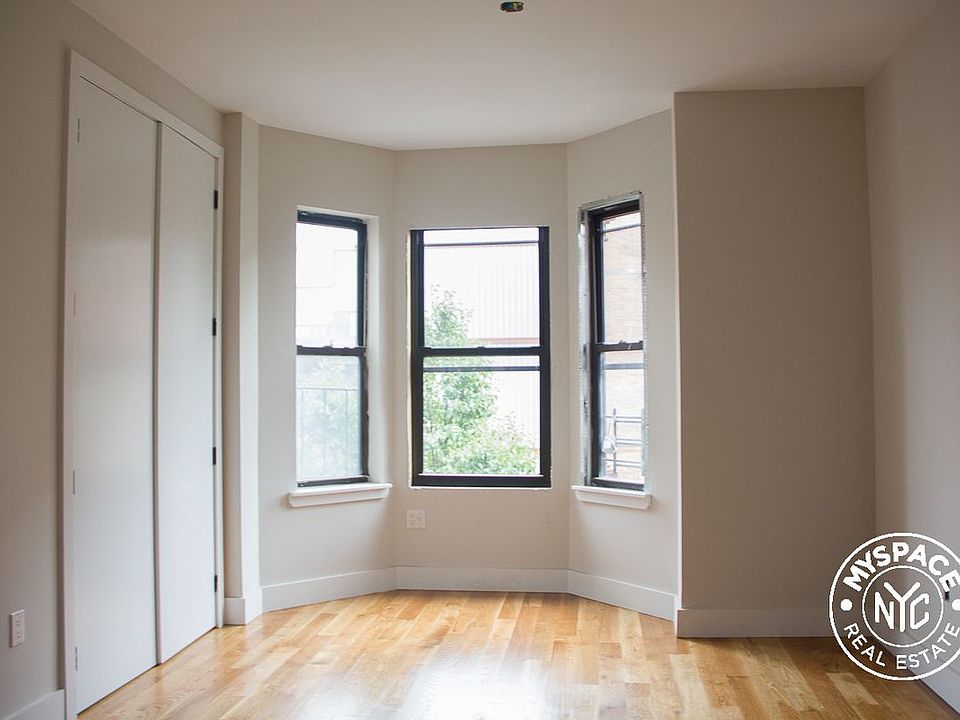 1st image of 64 Saint James Pl APT 3FL