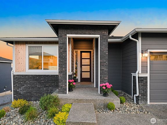 3rd image of 5423 Lonicera Drive
