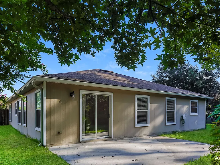 936 Lake Sanford Ct — Photo 15