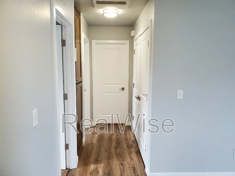 224 Cheryl Ln #9 — Photo 12