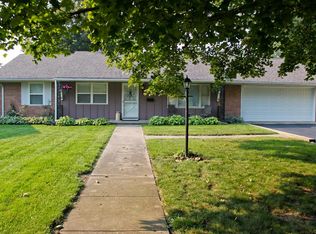 609 W Lincoln St, Hoopeston, IL
