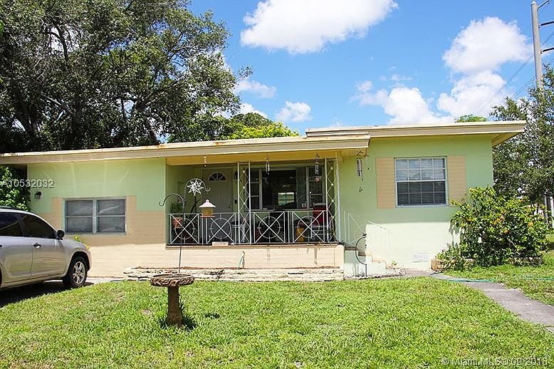 1st image of 505 NW 122nd St