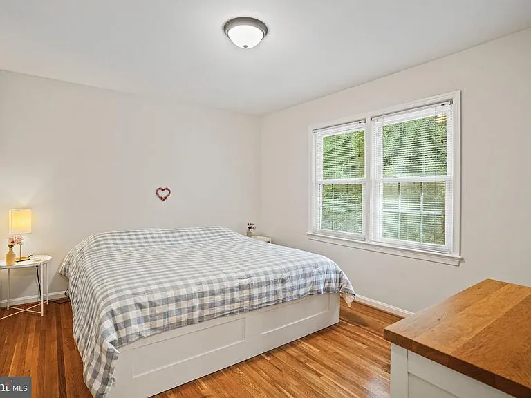 6117 Larstan Dr — Photo 22