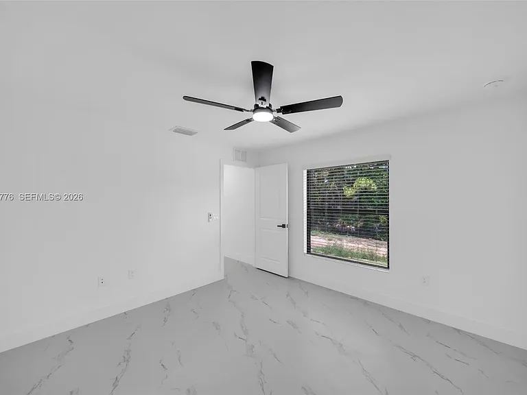 4986 Fairway Ct — Photo 16