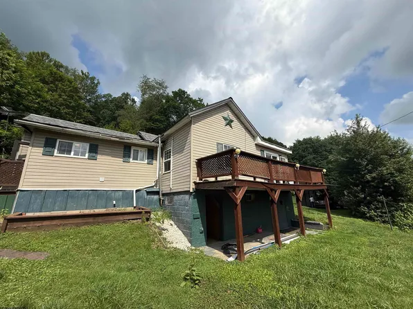 102 Sutton Ave, West Union, WV 26456