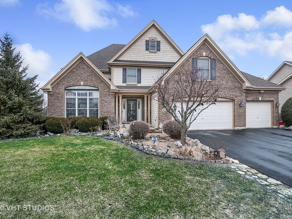 1st image of 819 Farm Dr