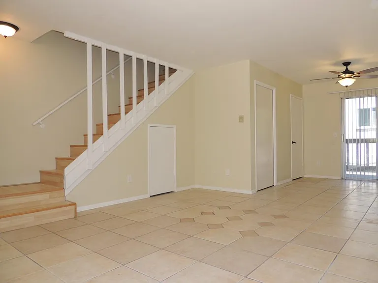 1127 D Ave #C — Photo 17