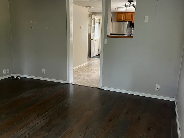 10955 SE 164th St — Photo 18