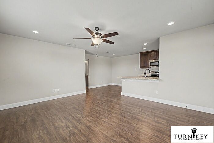 1st image of 158 Crossbow Ct
